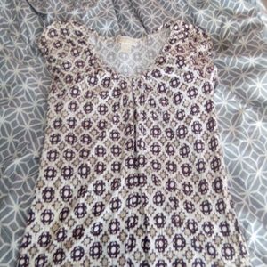 Mk top never been worn very comfortable